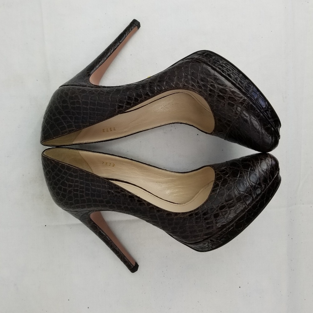 Prada Brown Crocodile Embossed Leather Stiletto Heels Pumps size 37.5 - Picture 5 of 9